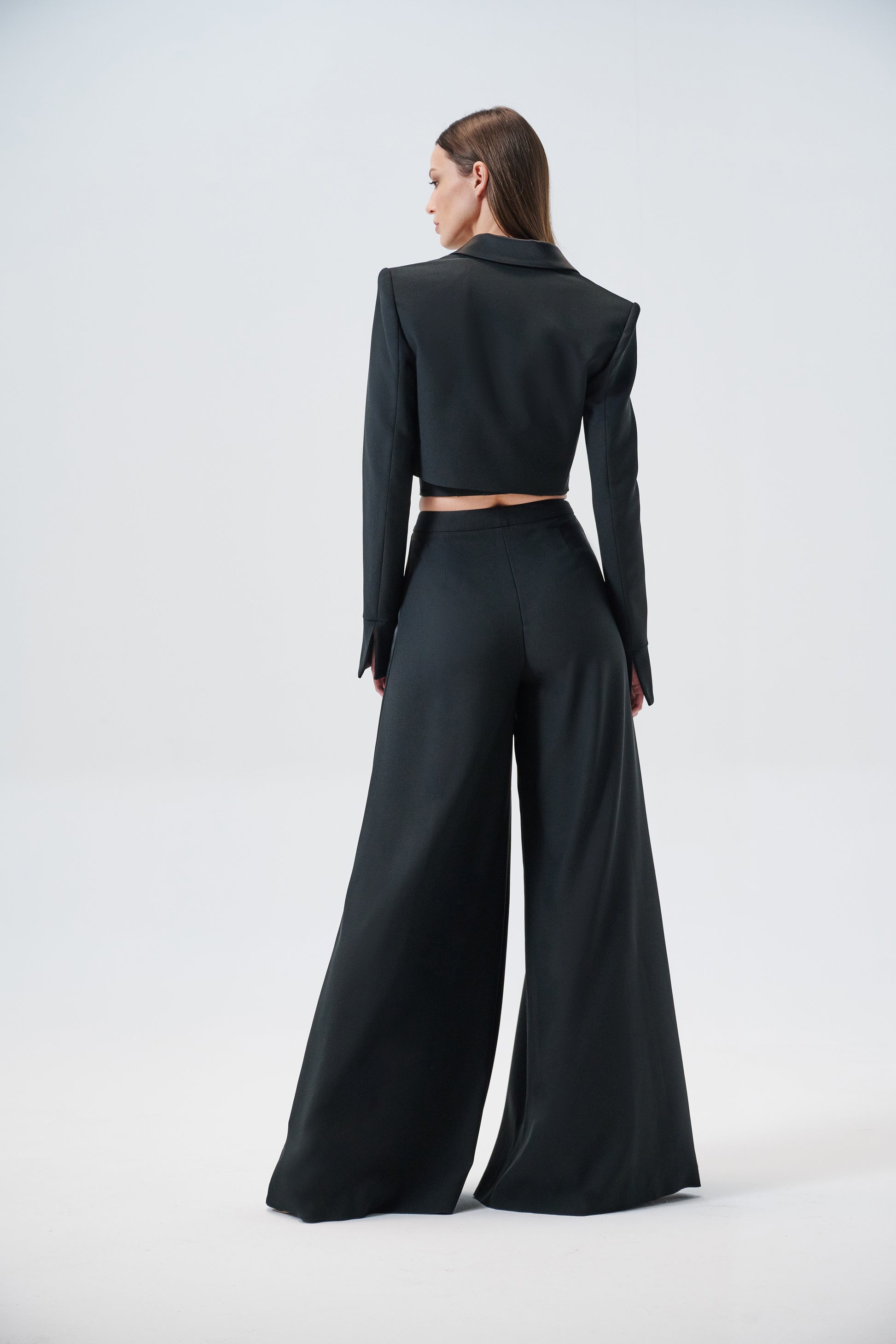 Cropped smoking blazer in crêpe cady - Aerenica