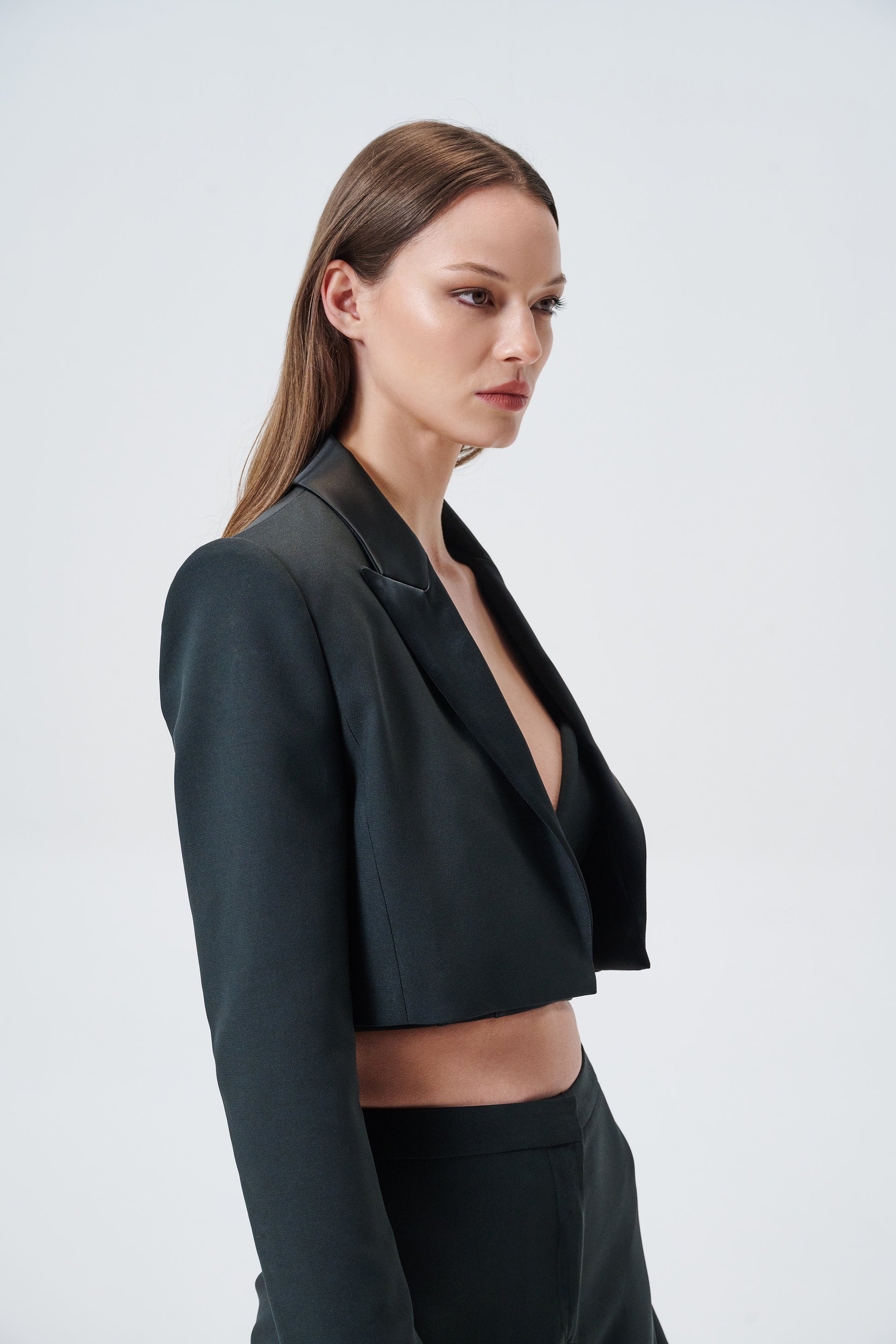 Cropped smoking blazer in crêpe cady - Aerenica